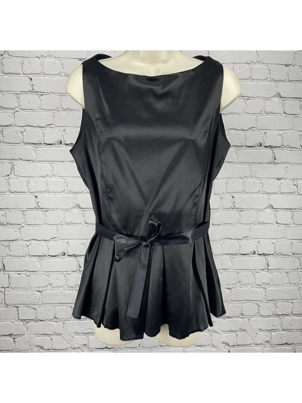 NWT NIFE Black Satin Pleated Tie Sleeveless Blouse Top Zipped Stretch Size 4